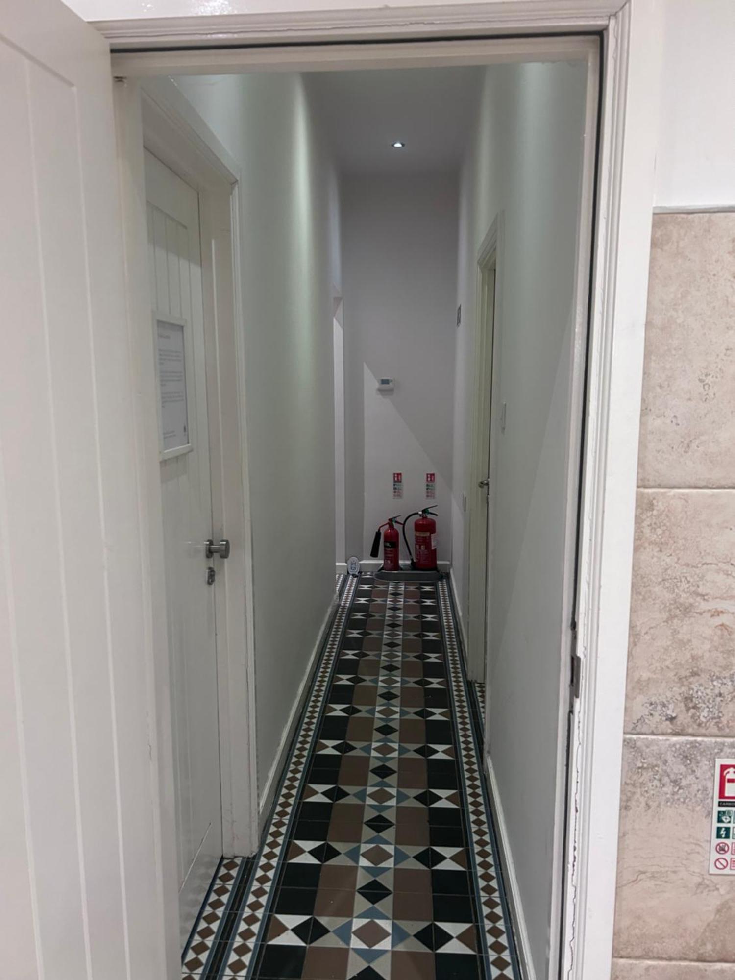 Seaford Guest House Xxx Stoke-on-Trent 외부 사진